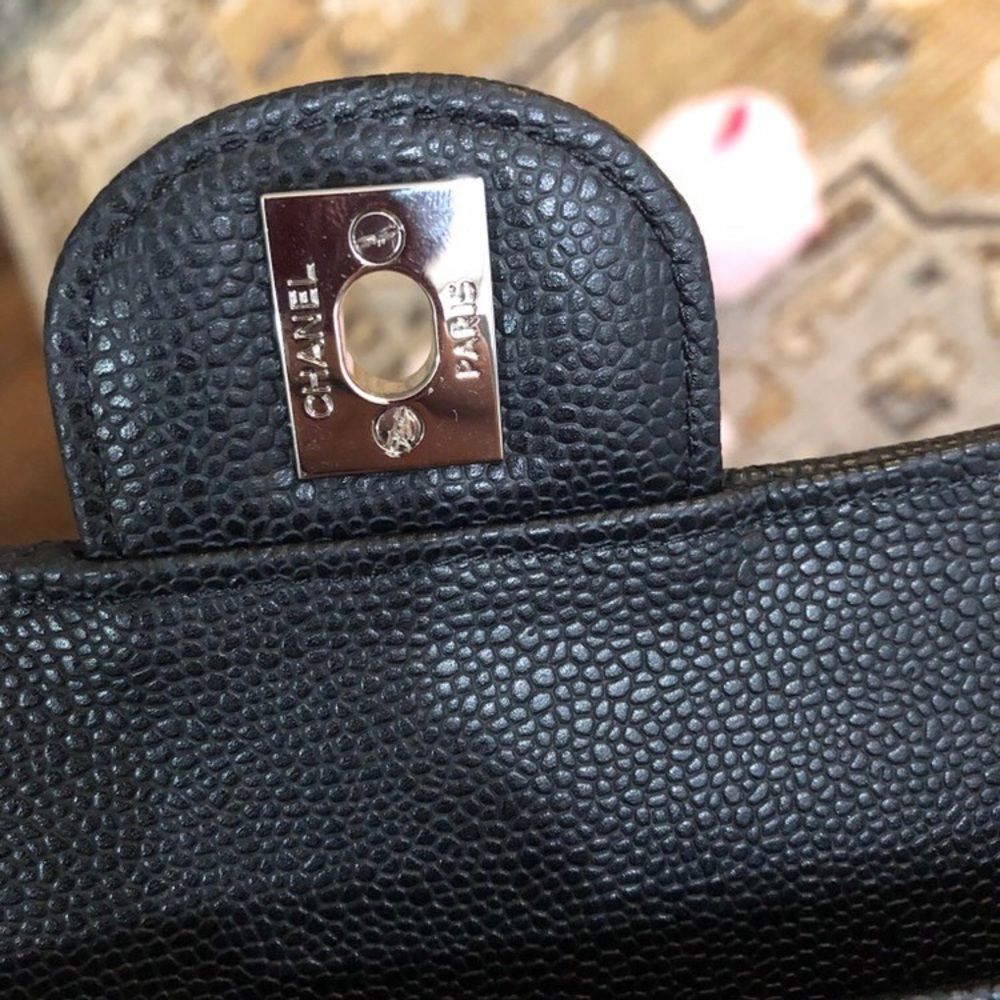 Original Chanel hand bag, brand new. - Picture 4 of 5